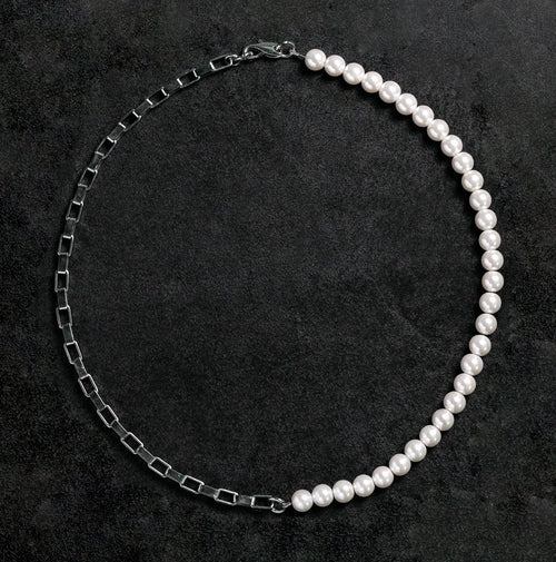 Chained Pearl Necklace - White