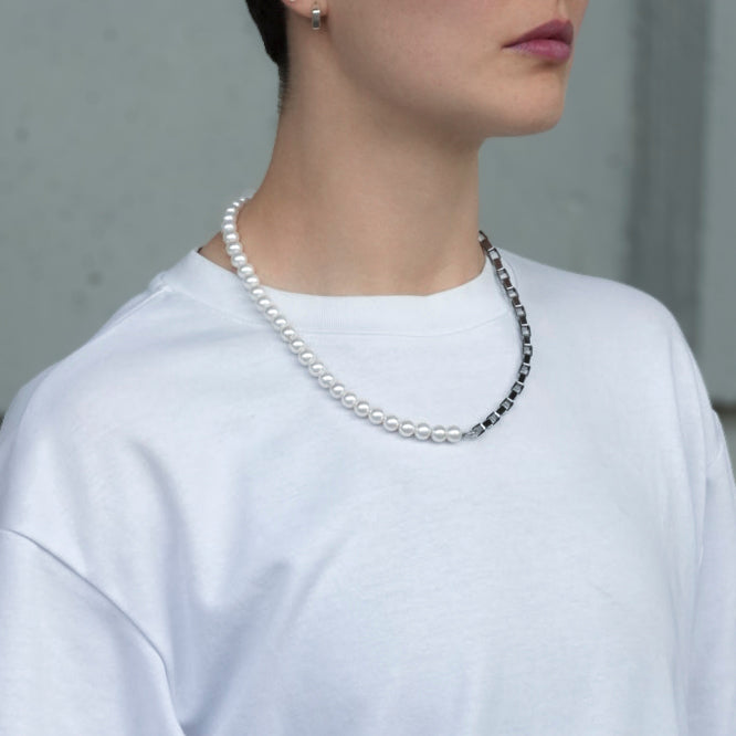 Chained Pearl Necklace - White